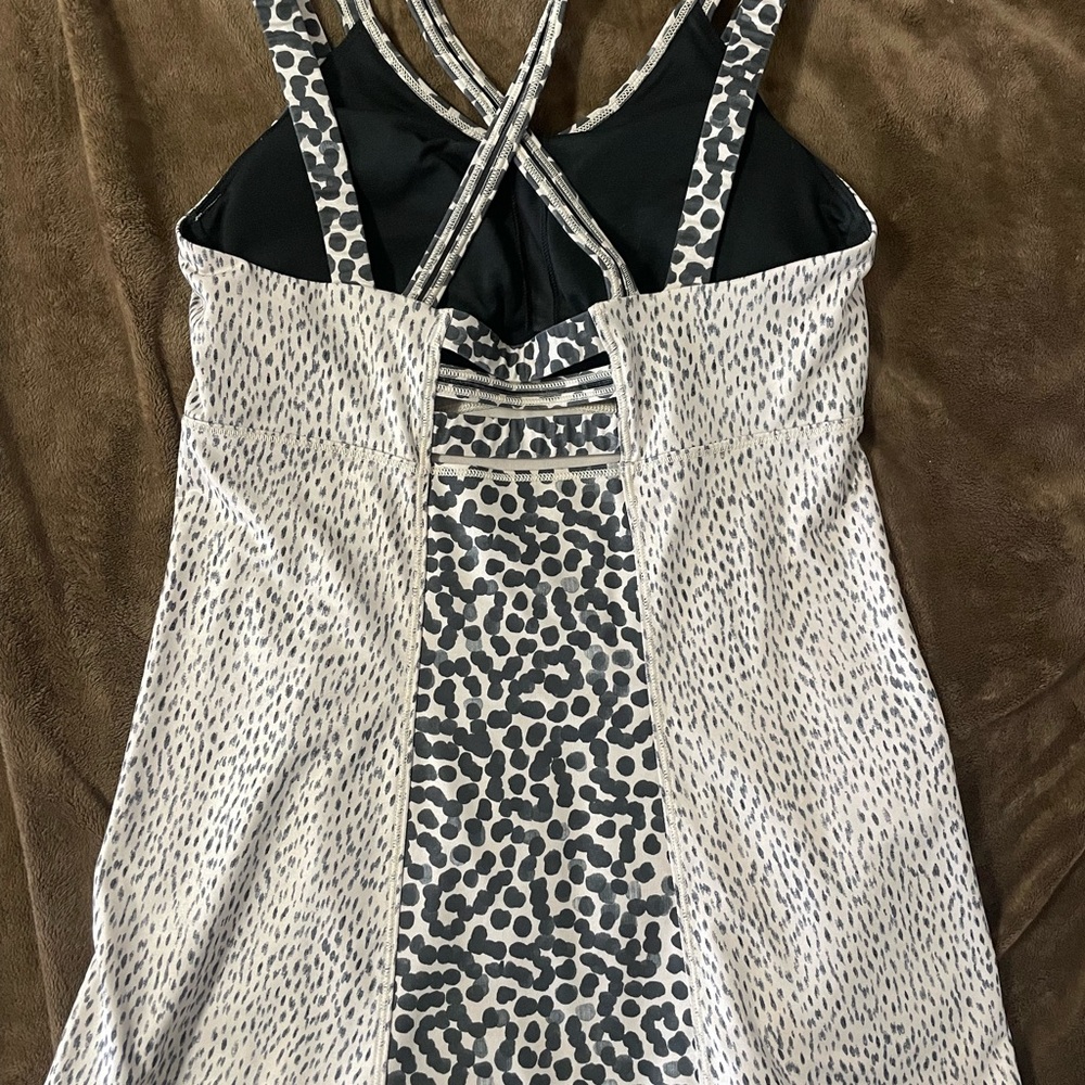 Lululemon Tank - Picture 2 of 3